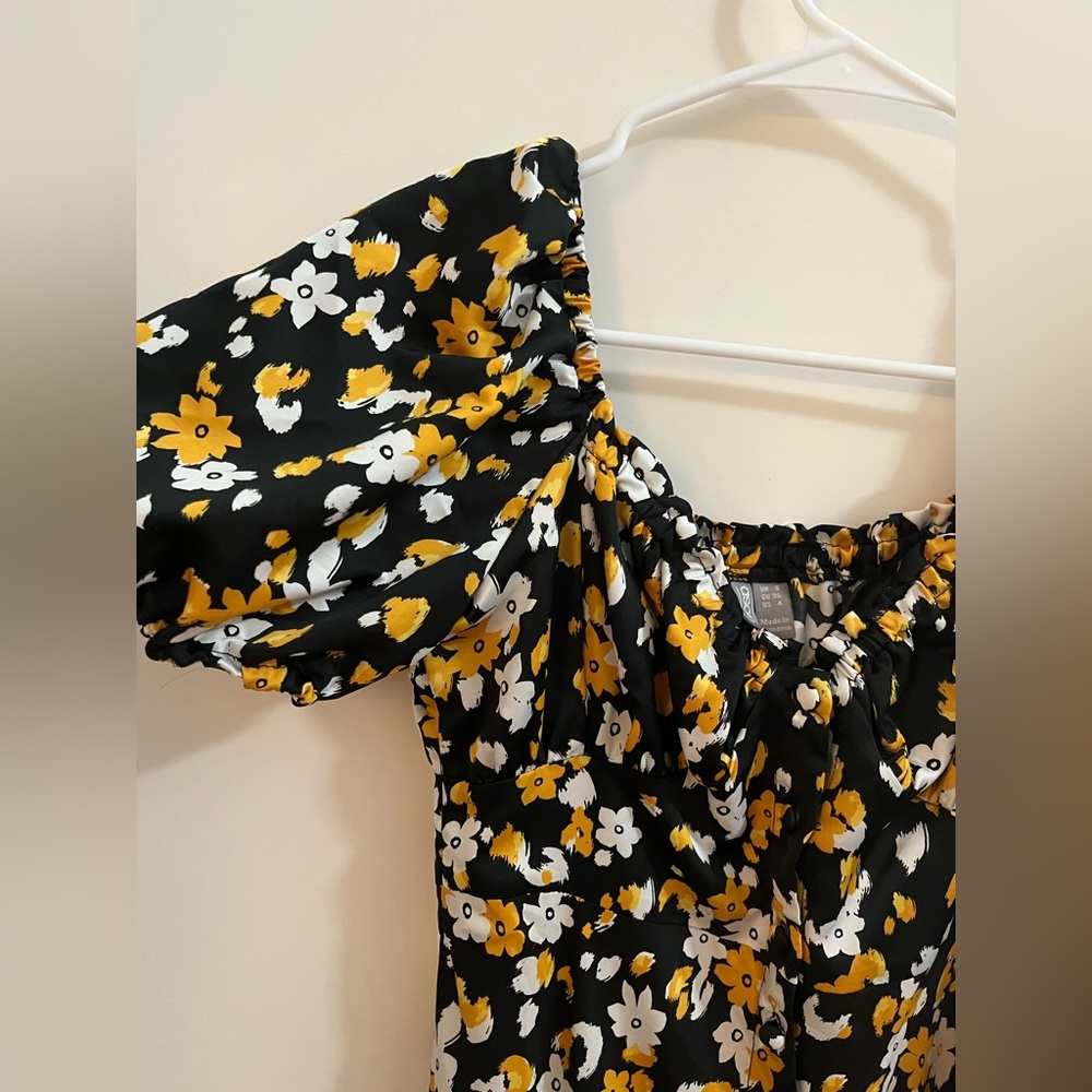 ASOS DESIGN button through maxi tea dress in floral animal print - Picture 7 of 7